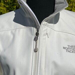 Women’s north face